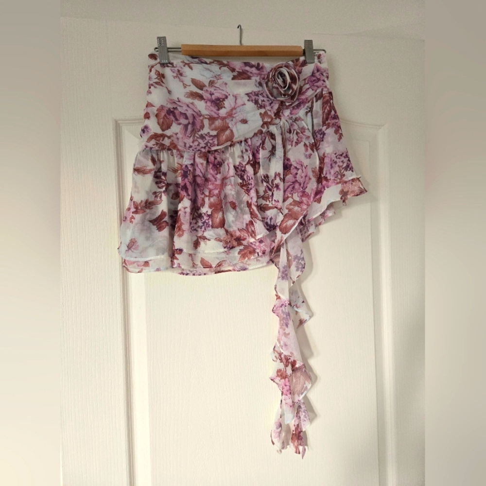Storia Floral Asymmetrical Mini Skirt